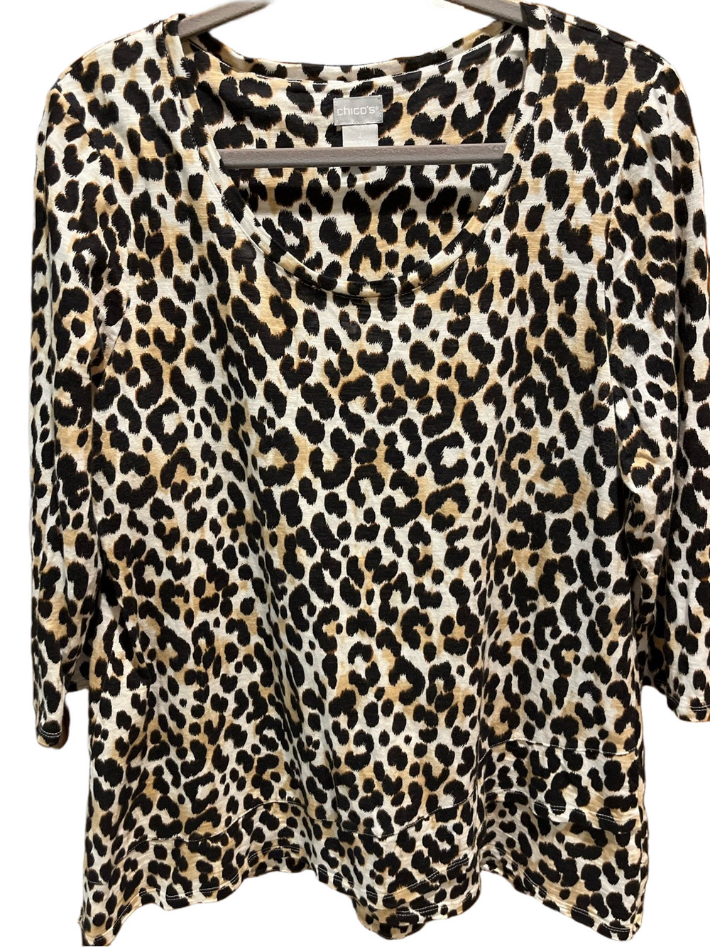 68. WOMENS CHICO’S  2/L DETAIL TOP